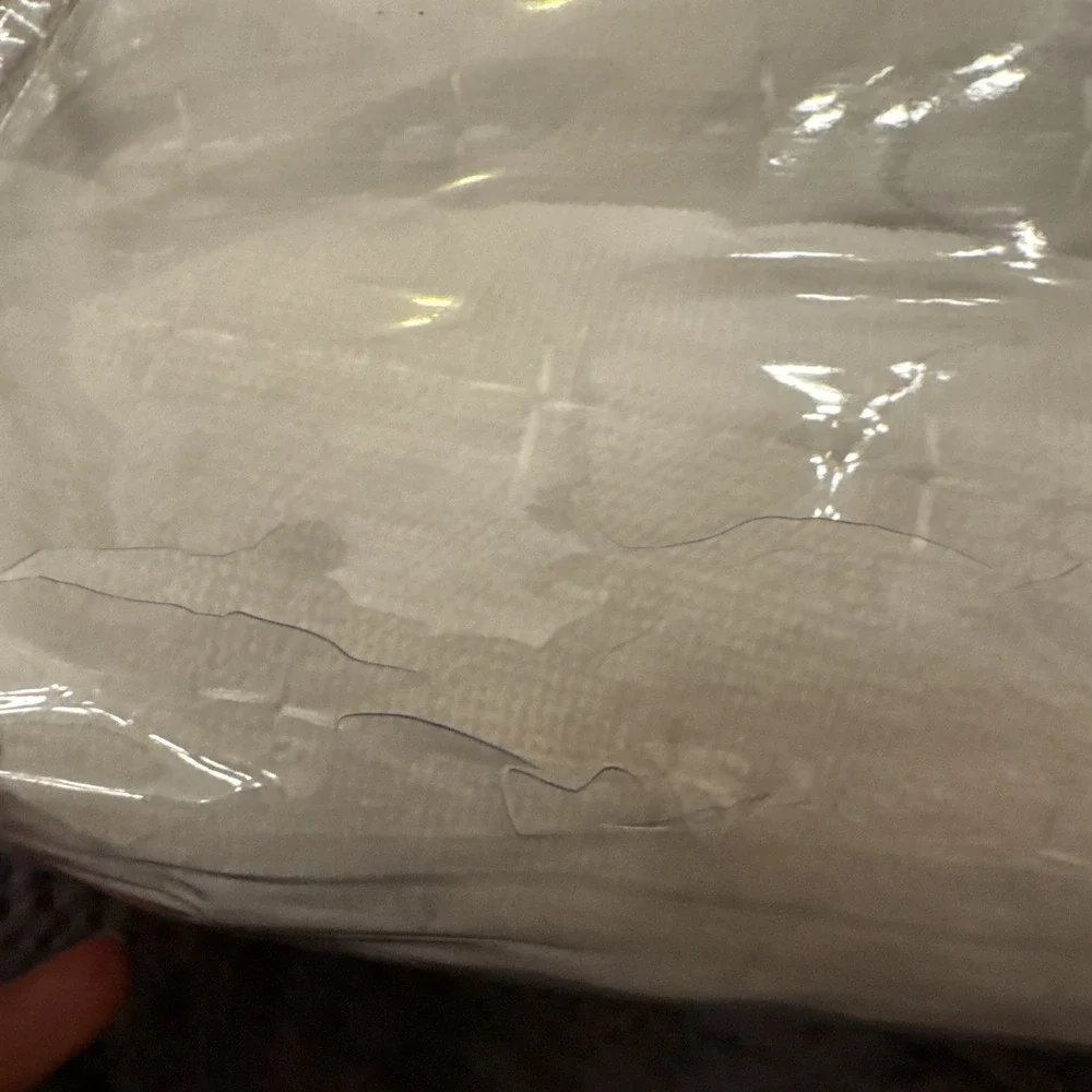 Luxury Velvet Twin Quilt Set Lightweight Oversized Cream White Quilt & Sham NEW